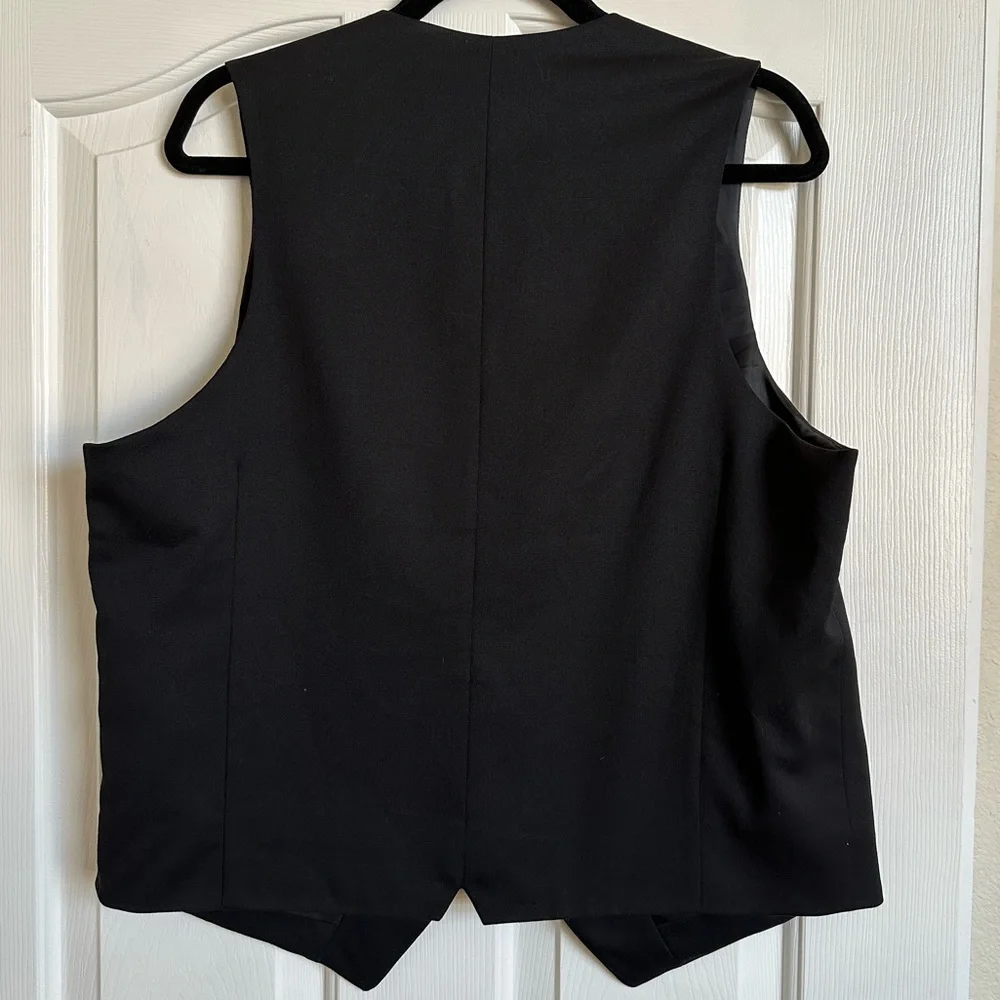 Joseph Abboud Black Formal Vest with V-Neck and Wool Blend - Picture 3 of 8